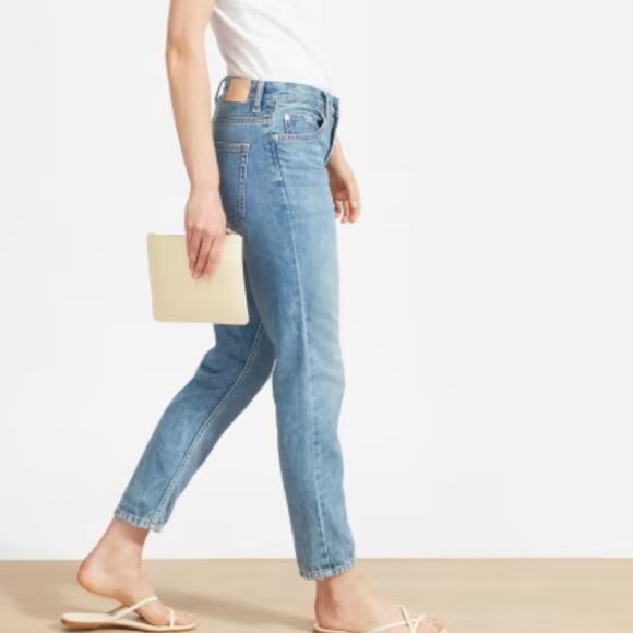 Everlane The Super-Soft Relaxed Straight Leg Jean in Vintage Light Blue 24 NWT - Picture 3 of 14